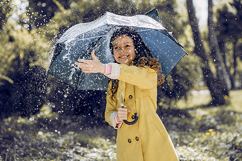 kids protection in rainy season in hindi