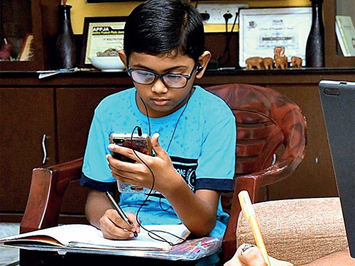 Dangers of too much Screen Time