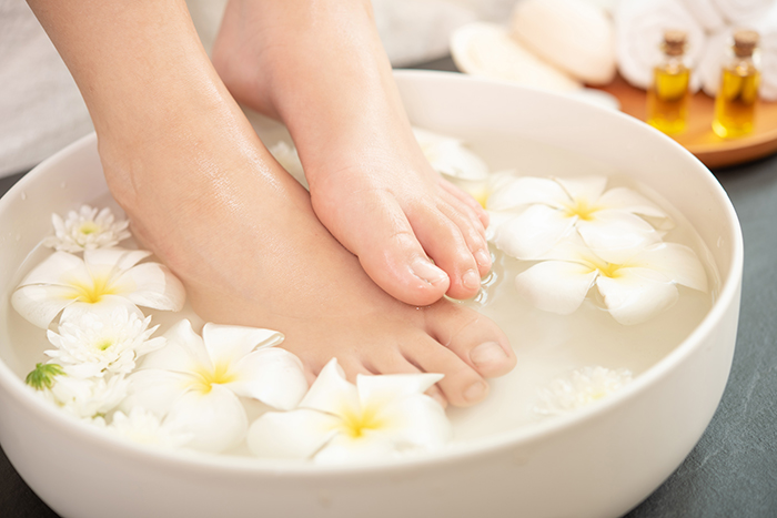 Foot care tips in hindi