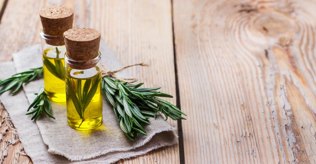  Should I Use Rosemary Oil for Hair ?